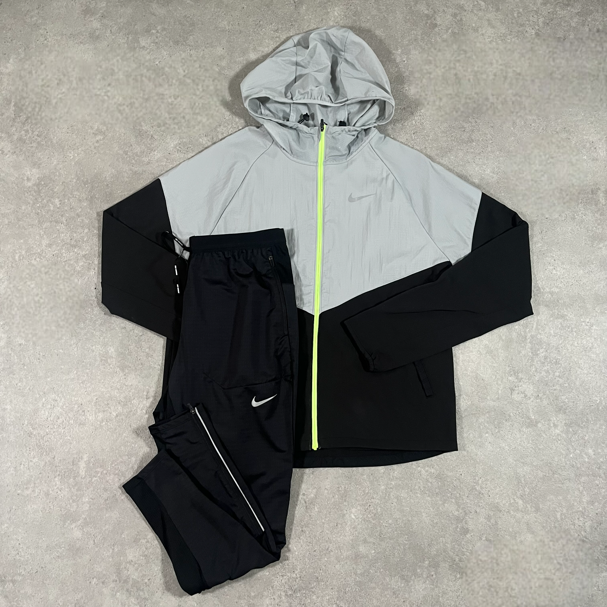 Nike Neon Zip Jacket / Nike Phenom Pants