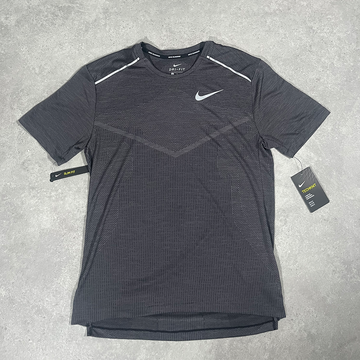 Nike - Techknit T Shirt - Dark Grey